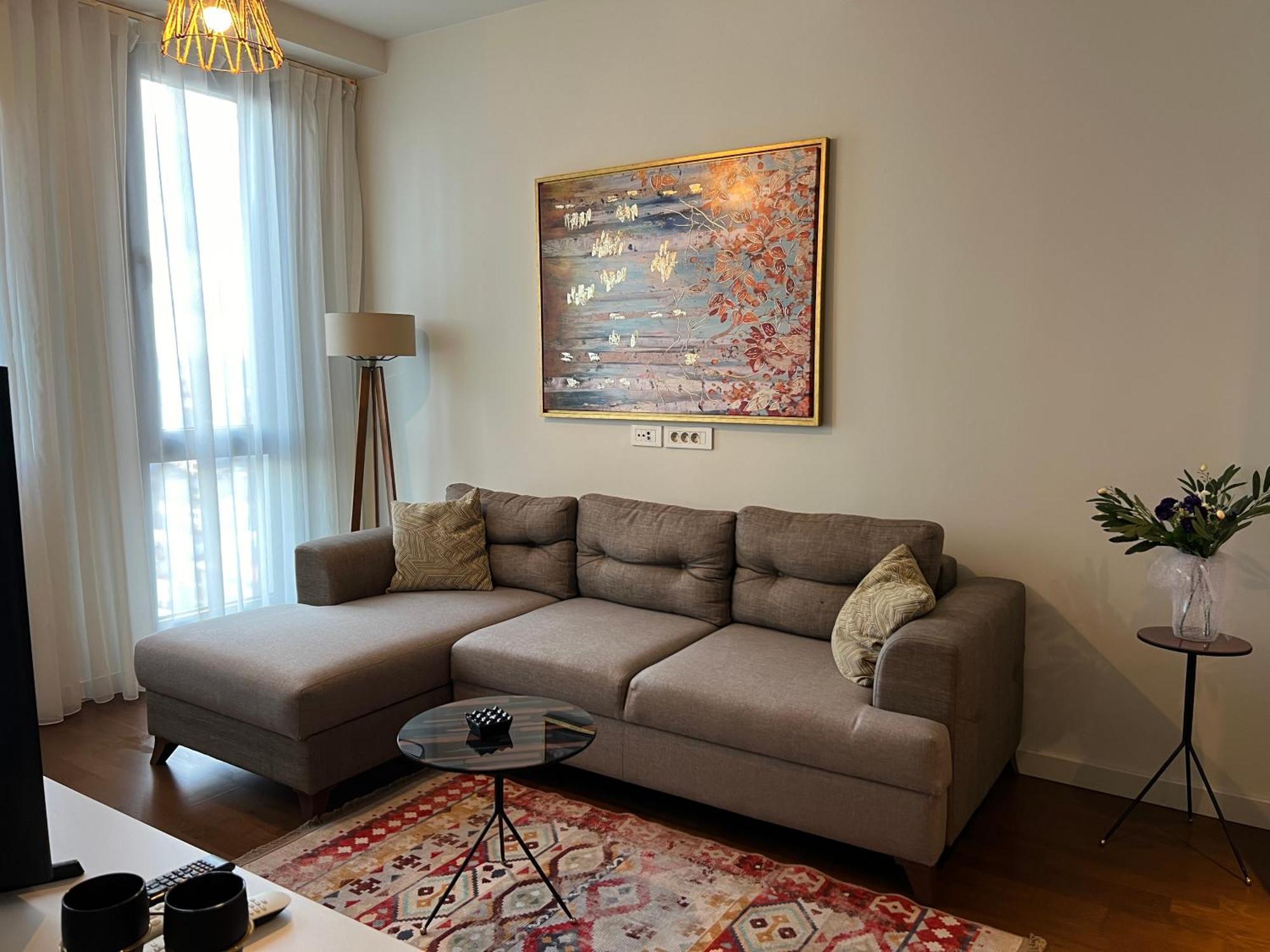 Huzurlu Ve Sirin İstanbul
